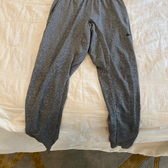2 pair Nike dri-fit pants, size men’s S. - Picture 6 of 7